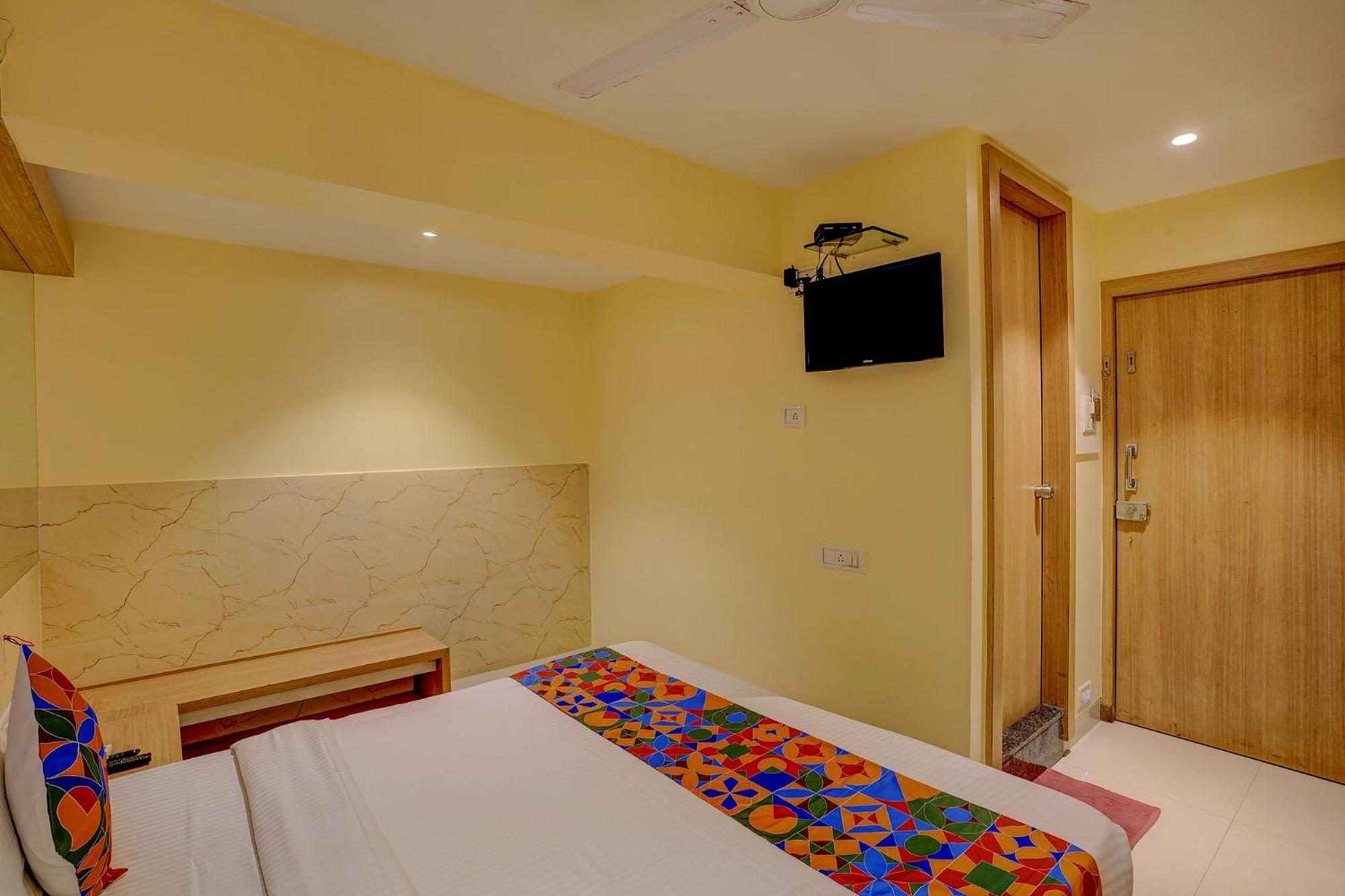 Fabhotel Starwood Residency - Behind Bmw Car Showroom Navi Mumbai Dış mekan fotoğraf
